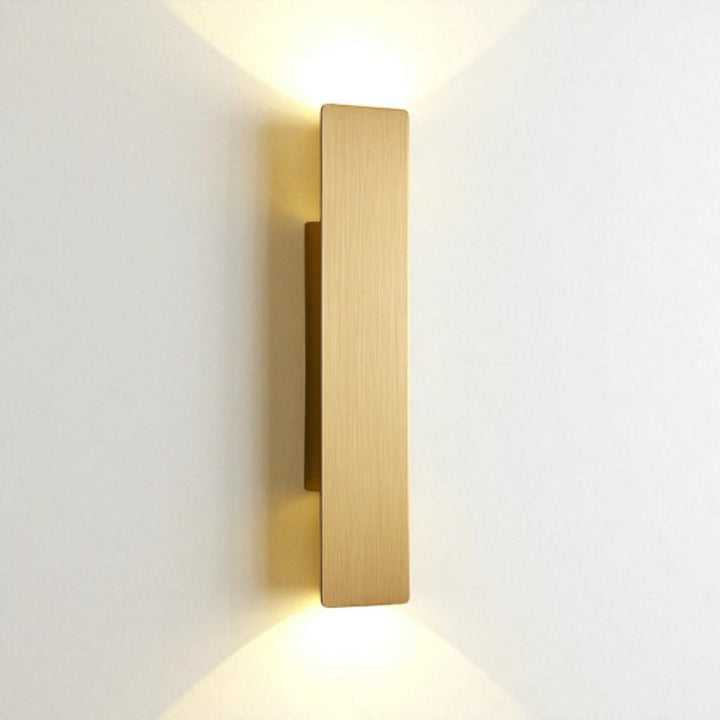 Golden Weatherproof LED Outdoor Wall Light Boldenn