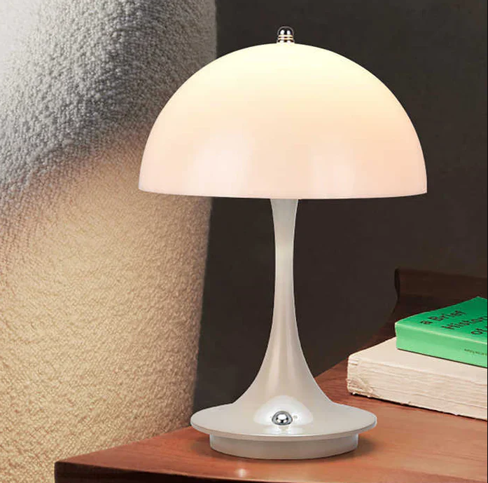 Wireless Minimalist Desk Lamp