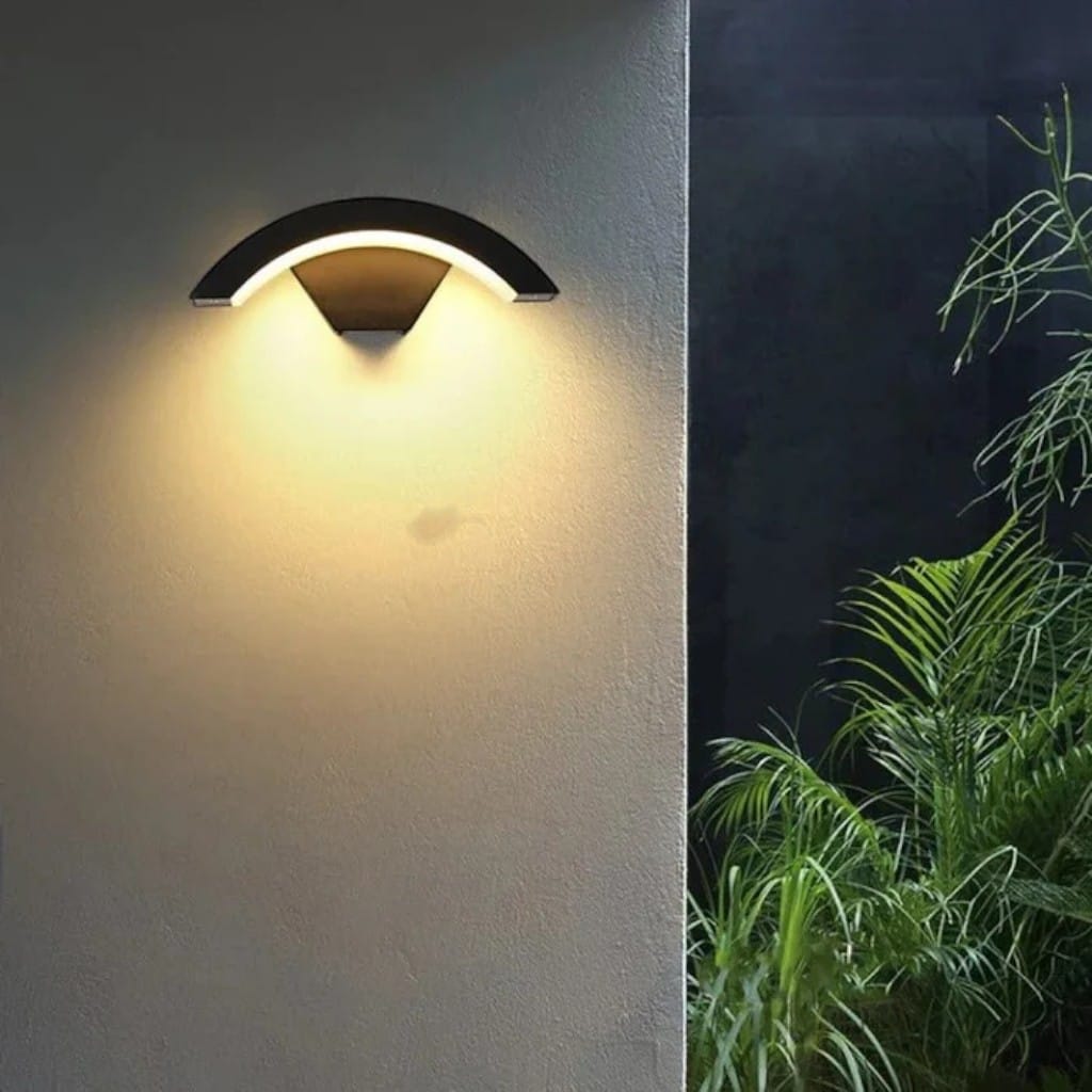 LumiArc Motion-Activated Outdoor Wall Light – Curved LED Security Lamp Boldenn