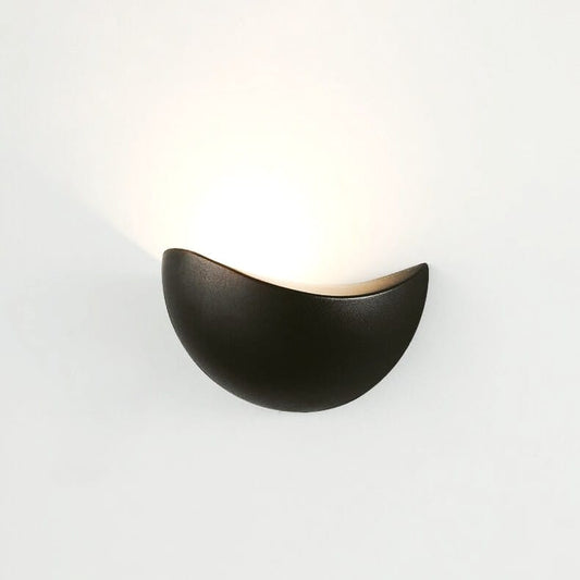 Minimalist Half-Round Nordic LED Wall Light Boldenn