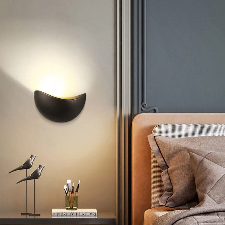 Minimalist Half-Round Nordic LED Wall Light Boldenn