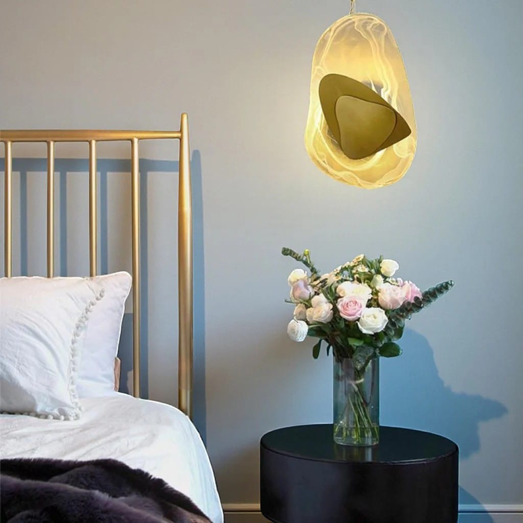 Crystal Glass Wall Sconce with Fluid Design Boldenn