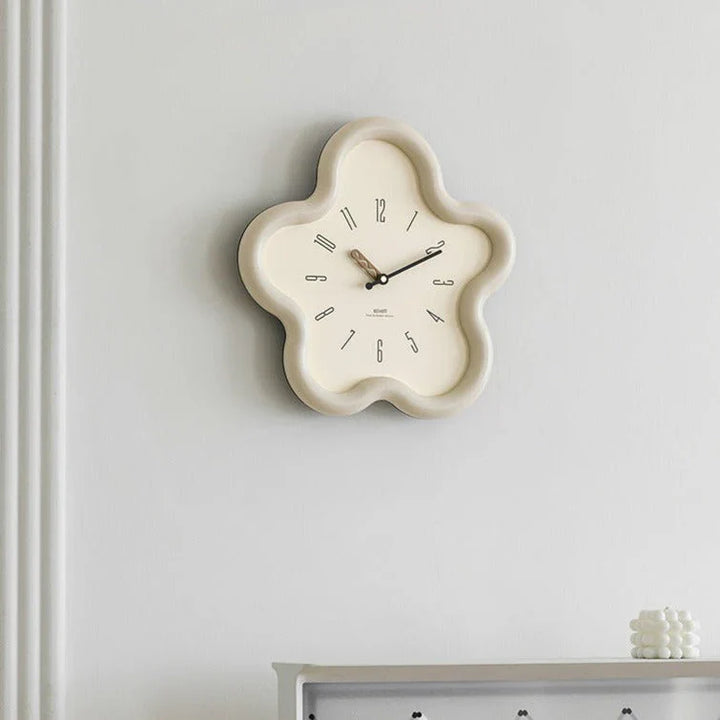 Flower Pendulum Wall Clock