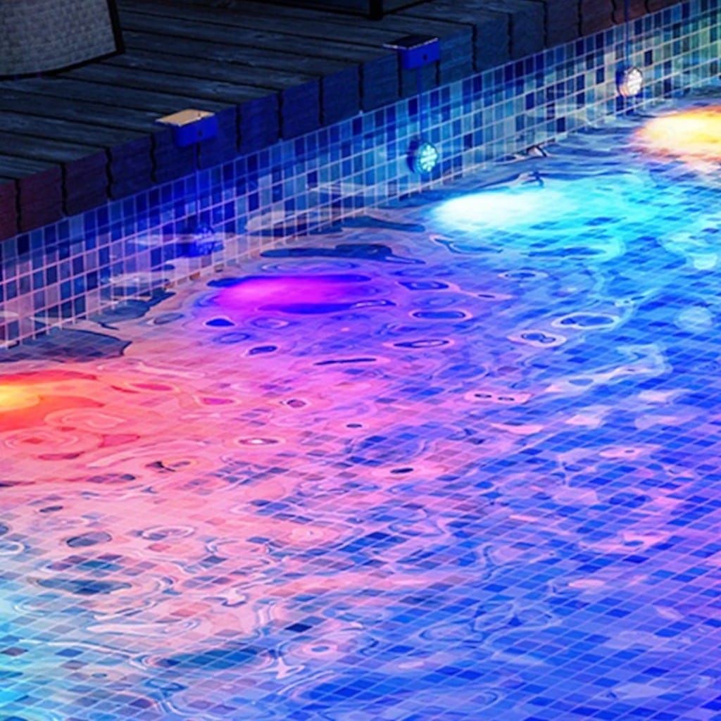 RGB Submersible Pool Light with Remote Control – 16 Colors LED Boldenn