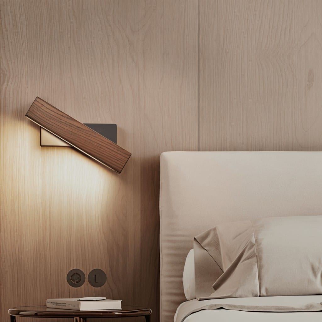 Swiveling Wooden Wall Sconce Boldenn